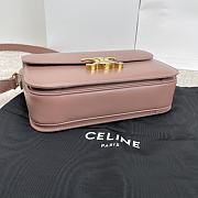 	 Bagsaaa Celine Classique Triomphe In shiny Calfskin Leather Dust Pink - 22.5 X 16.5 X 7.5 cm - 3