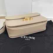 Bagsaaa Celine Classique Triomphe In shiny Calfskin Leather Beige - 22.5 X 16.5 X 7.5 cm - 4
