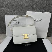 Bagsaaa Celine Classique Triomphe In shiny Calfskin Leather White - 22.5 X 16.5 X 7.5 cm - 1