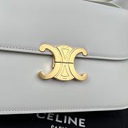 Bagsaaa Celine Classique Triomphe In shiny Calfskin Leather White - 22.5 X 16.5 X 7.5 cm - 5