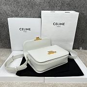 Bagsaaa Celine Classique Triomphe In shiny Calfskin Leather White - 22.5 X 16.5 X 7.5 cm - 3