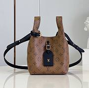 Bagsaaa Louis Vuitton Monogram Bucket Bag - 17x17x7cm - 1