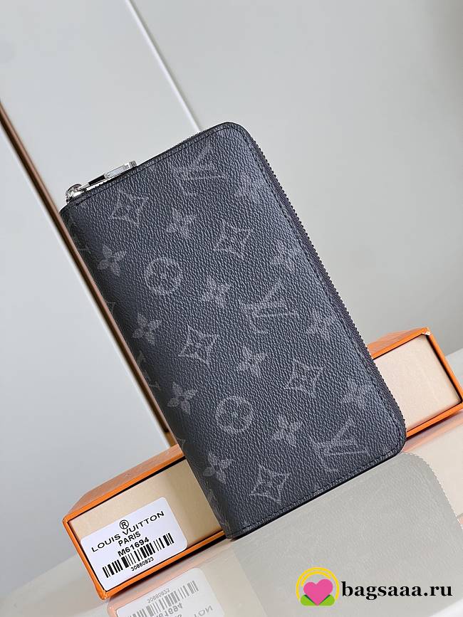	 Bagsaaa Louis Vuitton Monogram Black Zippy Wallet - 19cm - 1
