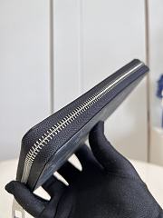 	 Bagsaaa Louis Vuitton Monogram Black Zippy Wallet - 19cm - 2
