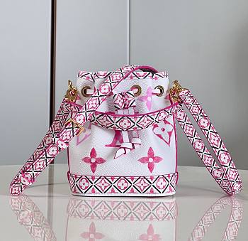 	 Bagsaaa Louis Vuitton By The Pool Bucket Pink Bag - 16x13x10cm