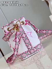 	 Bagsaaa Louis Vuitton By The Pool Bucket Pink Bag - 16x13x10cm - 5