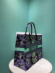 	 Bagsaaa Dior Large Book Tote Multicolor Dior Indian Purple Embroidery - 42 x 35 x 18.5 cm - 2