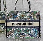 	 Bagsaaa Dior Book Tote Medium White Multicolor Étoile De Voyage Embroidery - 36 x 27.5 x 16.5 cm - 1