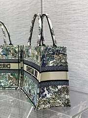 	 Bagsaaa Dior Book Tote Medium White Multicolor Étoile De Voyage Embroidery - 36 x 27.5 x 16.5 cm - 2