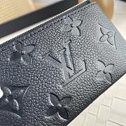 Bagsaaa Louis Vuitton Key Pouch Black Monogram - 12 x 7 x 1.5 cm - 2