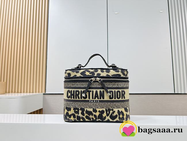 	 Bagsaaa Dior Vanity Yellow Embroider - 23.5×14×18.5cm - 1