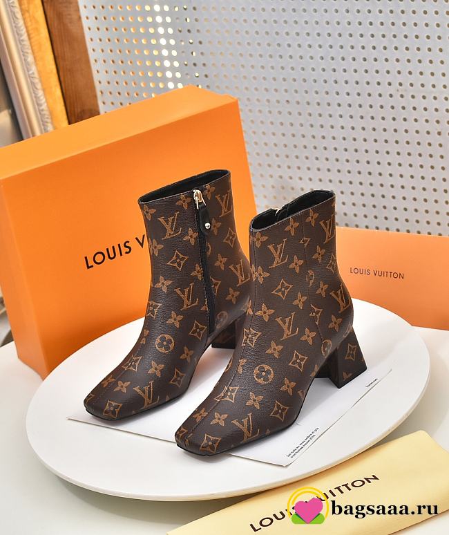 	 Bagsaaa Louis Vuitton Monogram Ankle Boot - 1