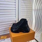 Bagsaaa Louis Vuitton ALl Black Sneakers  - 3