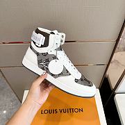 Bagsaaa Louis Vuitton High Top Grey Sneakers - 3