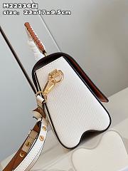 Bagsaaa Louis Vuitton Twist MM Epi Bag White Quartz - 23 x 17 x 9.5 cm - 2