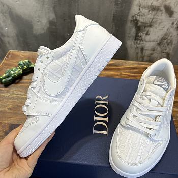 Bagsaaa Dior x Nike LOW-TOP SNEAKER White