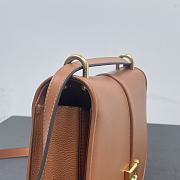 	 Bagsaaa Fendi Cmon Brown leather bag - 25x20x7cm - 3