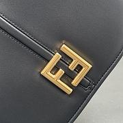 	 Bagsaaa Fendi Cmon Black leather bag - 25x20x7cm - 2