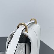 	 Bagsaaa Fendi Cmon White leather bag - 25x20x7cm - 3