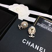Bagsaaa Chanel Teardrop Pearl Gold Earrings - 2
