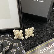 Bagsaaa Chanel Stud Earrings Pearl & Crystal Gold  - 4