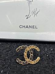 Bagsaaa Chanel Black and Gold Brooch - 3