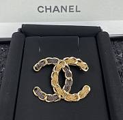 Bagsaaa Chanel Black and Gold Brooch - 1