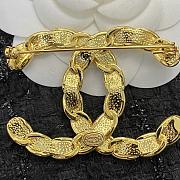 Bagsaaa Chanel Gold and Crystal Brooch - 6