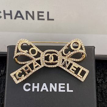 Bagsaaa Chanel Ribbon Brooch 