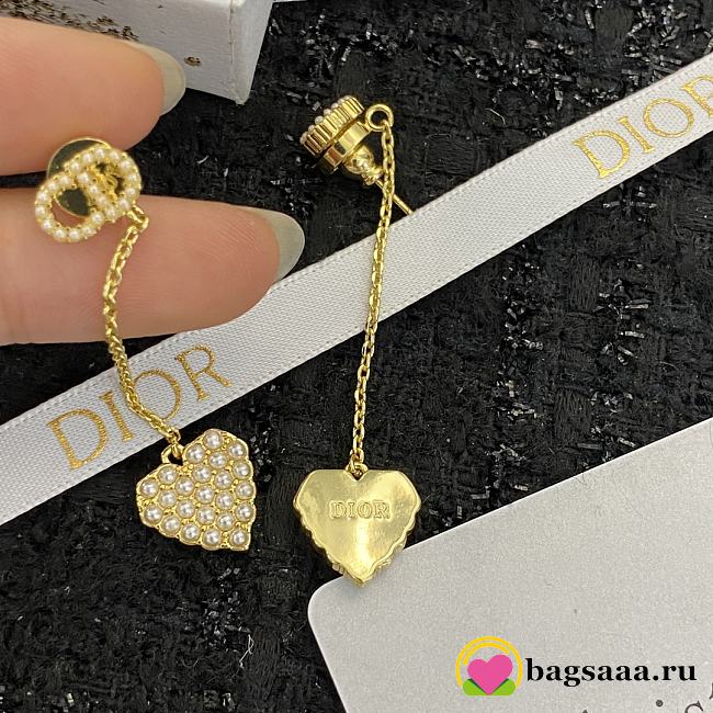 Bagsaaa Dior Heart Drop Gold Earrings - 1