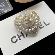 Bagsaaa Chanel Pearl Heart Gold Brooch - 4