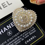 Bagsaaa Chanel Pearl Heart Gold Brooch - 2