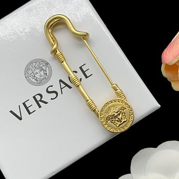 Bagsaaa Versace Gold Brooch