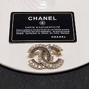 Bagsaaa Chanel Gold and Crystal Brooch 02 - 4
