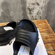 Bagsaaa Givenchy Black Marshmallow Heeled Sandals - 3