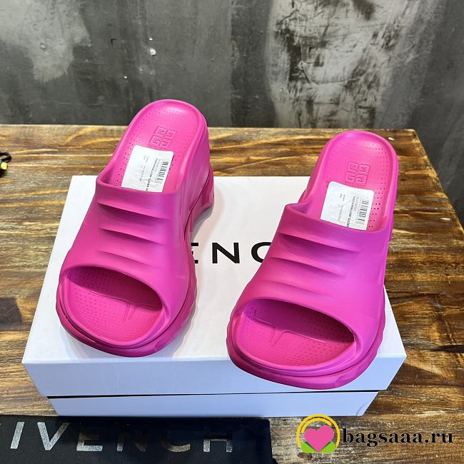 	 Bagsaaa Givenchy Pink Marshmallow Heeled Sandals - 1