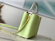 Bagsaaa Louis Vuitton Capucines BB Vert Noto Green - 27 x 18 x 9 cm - 4