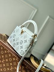 Bagsaaa Louis Vuitton Capucines Mini White Monogram - 21x14x8cm - 5