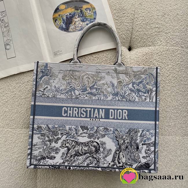 Bagsaaa Dior Book Tote Large Gradient Toile de Jouy Voyage Embroidery - 41cm - 1