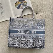 Bagsaaa Dior Book Tote Large Gradient Toile de Jouy Voyage Embroidery - 41cm - 1