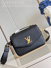 Bagsaaa Louis Vuitton Oxford Lockme Bag - M22735 - 22 x 16 x 9.5 cm - 2