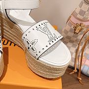 Bagsaaa Louis Vuitton Starboard Wedge Sandal White - 4