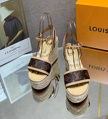 Bagsaaa Louis Vuitton Wedge Sandals White and Brown 