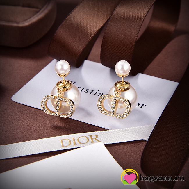 Bagsaaa Dior Crystal Montaigne CD Stud Earrings - 1