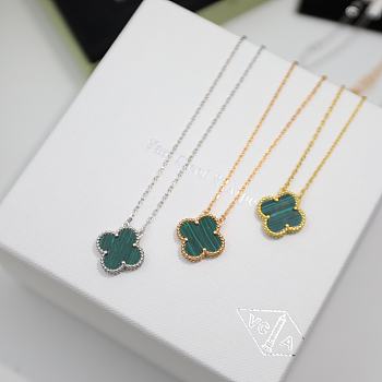 Bagsaaa Van Cleef & Arpels Clover Green Necklace