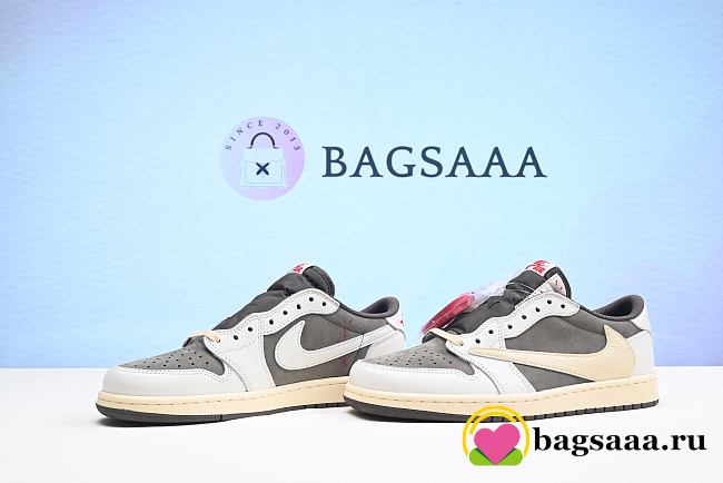 Bagsaaa TRAVIS SCOTT X AIR JORDAN 1 LOW OG REVERSE MOCHA - 1