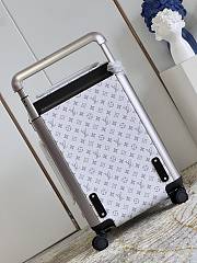 	 Bagsaaa Louis Vuitton Rolling Luggage Horizon 55 White Monogram - 2