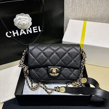 Bagsaaa Chanel Black Flap Bag - 21X14.5X6cm
