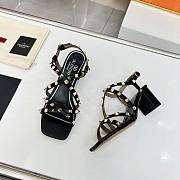 Bagsaaa Valentino Garavani Rockstud-embellished flat black leather sandals - 6