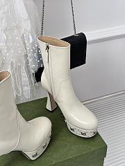	 Bagsaaa Gucci GG studded leather ankle boots white - 2